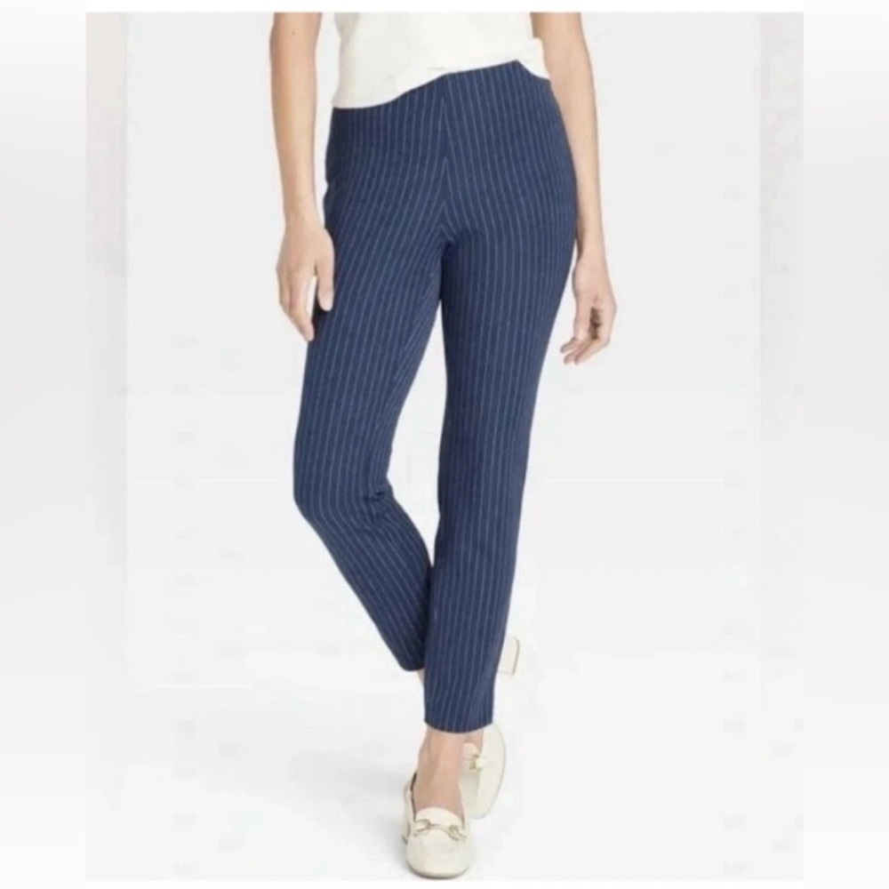 Navy pinstriped pants size 26 NWT